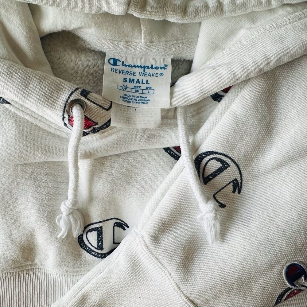 Champion logo hoodie small - Picture 3 of 3